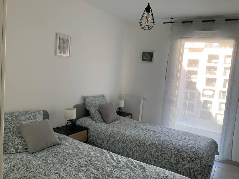 Logement Cosy Climatise Avec Parking Aix-en-Provence Exterior photo